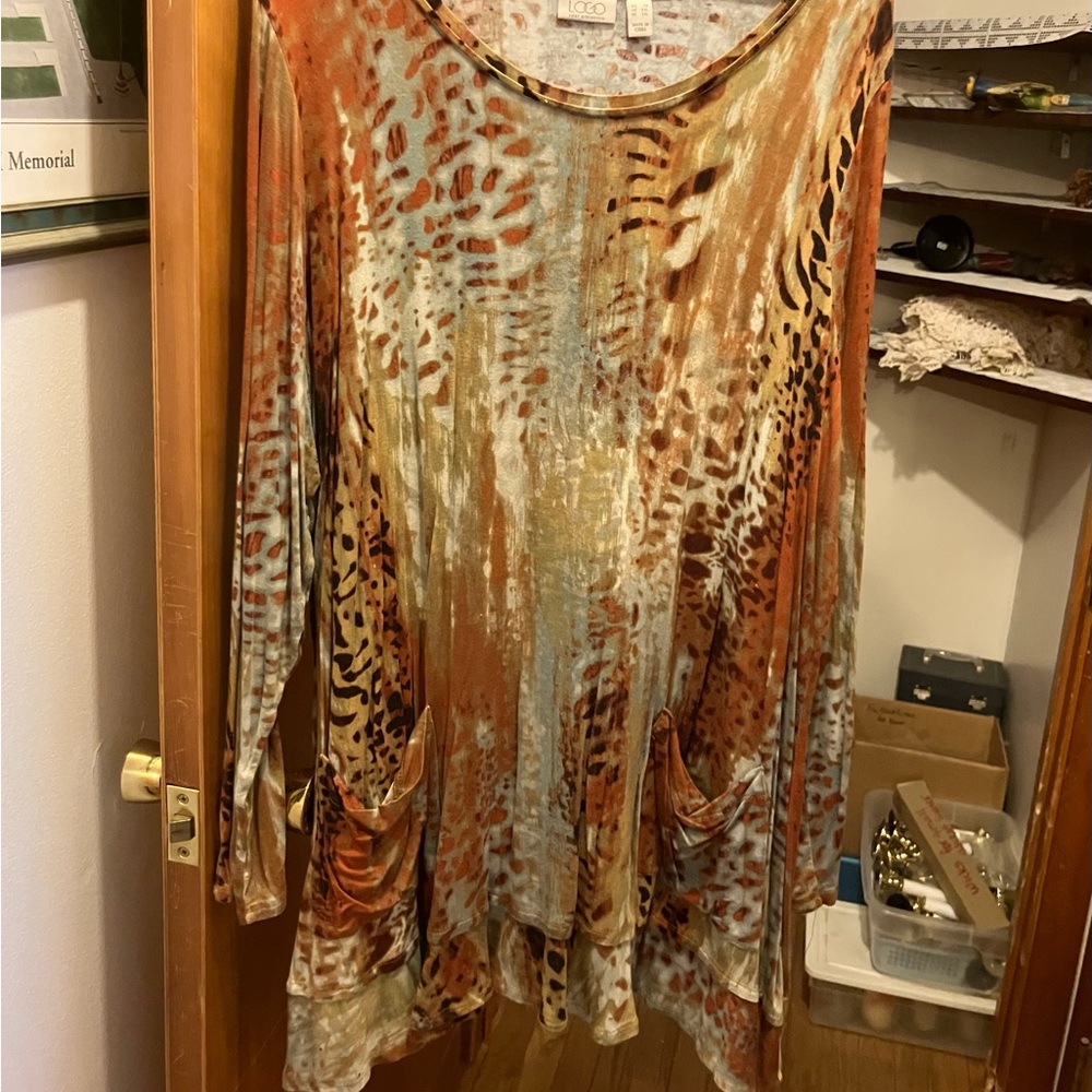 LOGO by Lori Goldstein tunic 3x abstract animal print with ruffled hem